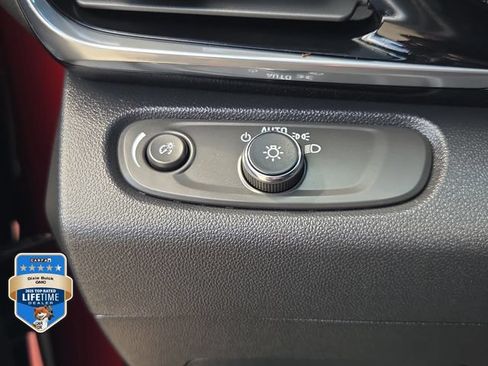 Certified 2024 Buick Envista Sport Touring w/ Convenience I Package FWD image 21