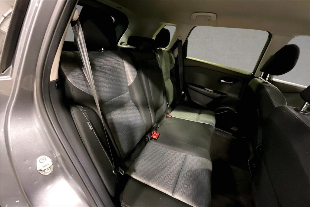 Used 2023 Nissan Rogue SV AWD/4WD image 26