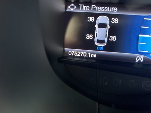 Used 2021 Ford Edge Titanium w/ Equipment Group 301A FWD image 13