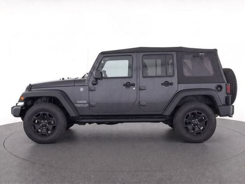 Used 2017 Jeep Wrangler Unlimited Sport w/ Connectivity Group AWD/4WD image 7