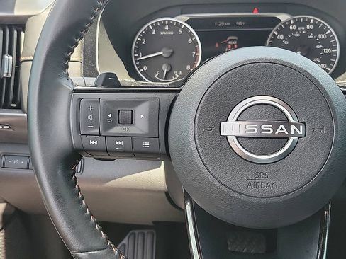 Used 2023 Nissan Pathfinder Rock Creek AWD/4WD image 18