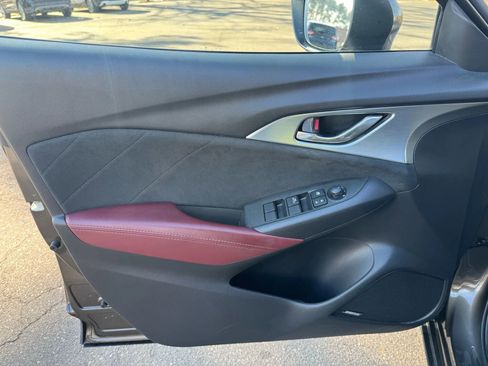 Used 2018 MAZDA CX-3 Grand Touring image 18