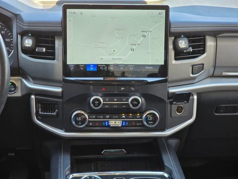 Used 2023 Ford Expedition XLT AWD/4WD image 19