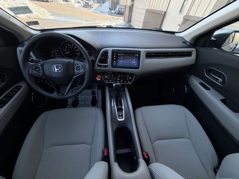 Used 2022 Honda HR-V EX image 17