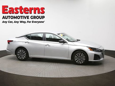 Used 2024 Nissan Altima 2.5 SV image 46
