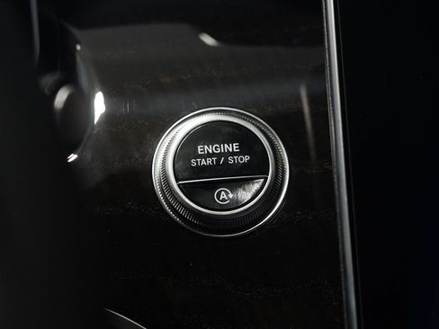 New 2026 Mercedes-Benz C 300 4MATIC Sedan image 24