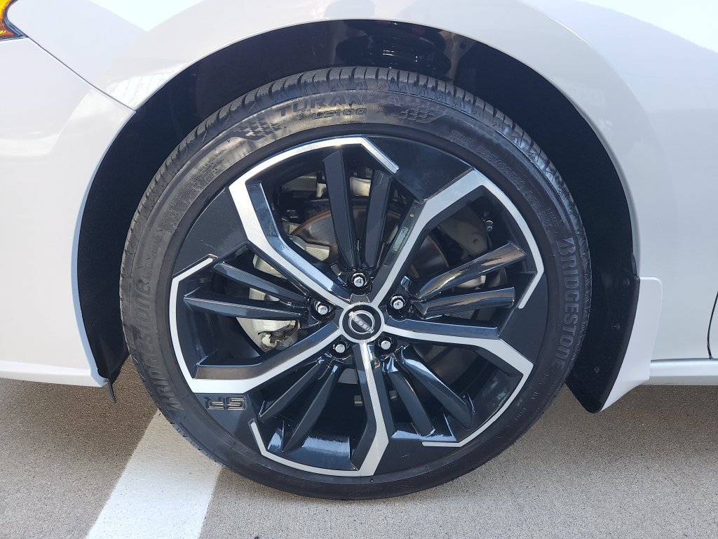 Used 2024 Nissan Altima 2.5 SR FWD image 30