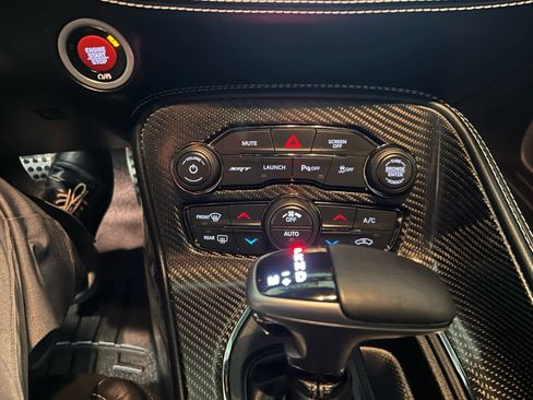 Used 2022 Dodge Challenger SRT Hellcat w/ Plus Package RWD image 18