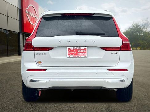 Used 2023 Volvo XC60 B5 Plus image 8