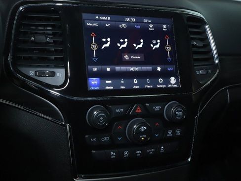 Used 2022 Jeep Grand Cherokee Limited w/ Tech Group image 27