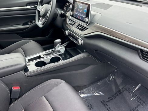 Certified 2023 Nissan Altima 2.5 SV image 16