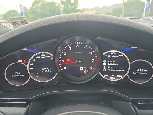 Used 2021 Porsche Cayenne AWD/4WD image 16