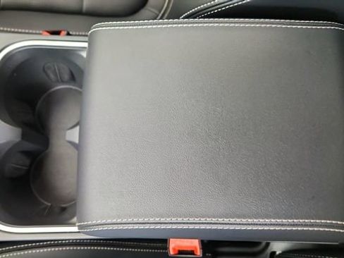 Used 2024 Jaguar E-PACE R-Dynamic SE image 50