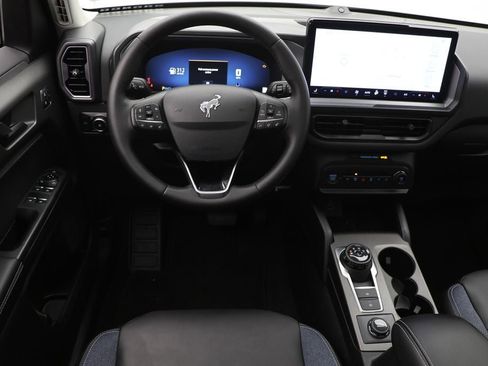 Used 2025 Ford Bronco Sport Outer Banks w/ Outer Banks Tech Package+ image 12