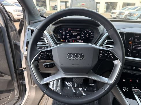 Used 2023 Audi Q4 e-tron Premium Plus w/ Premium Plus RWD image 23