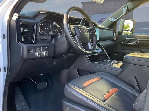 Used 2026 GMC Sierra 2500 AT4 w/ AT4 Premium Plus Package AWD/4WD image 18