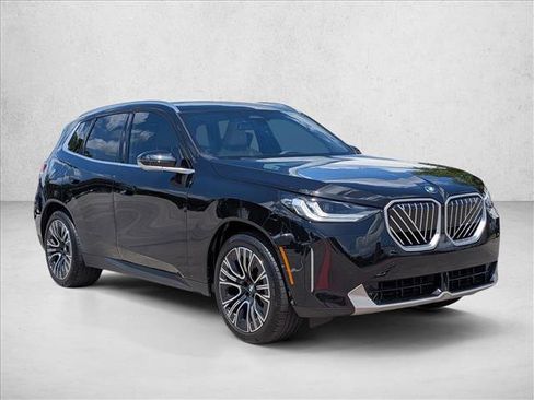 Certified 2025 BMW X3 xDrive30 AWD/4WD image 3