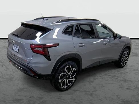 New 2026 Chevrolet Trax RS image 4