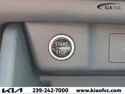 Used 2021 Nissan Rogue SV w/ Premium Package FWD image 30