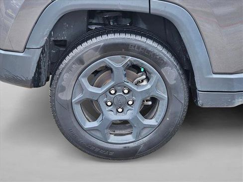 Used 2024 Jeep Compass Trailhawk AWD/4WD image 19