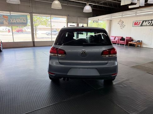 Used 2012 Volkswagen Golf TDI FWD image 6