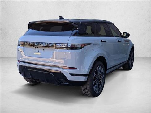 New 2026 Land Rover Range Rover Evoque Dynamic SE AWD/4WD image 2