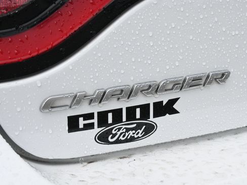 Used 2023 Dodge Charger SXT RWD image 18