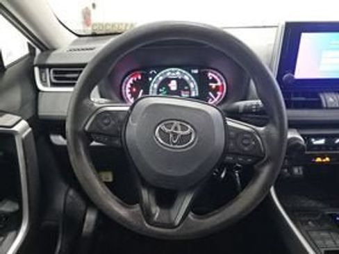 Used 2023 Toyota RAV4 LE AWD/4WD image 9