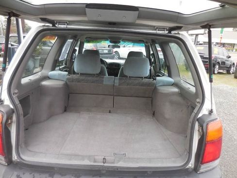 Used 2000 Subaru Forester L image 28