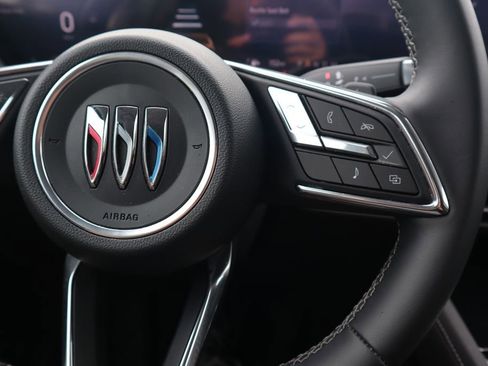 New 2025 Buick Envision Preferred image 19