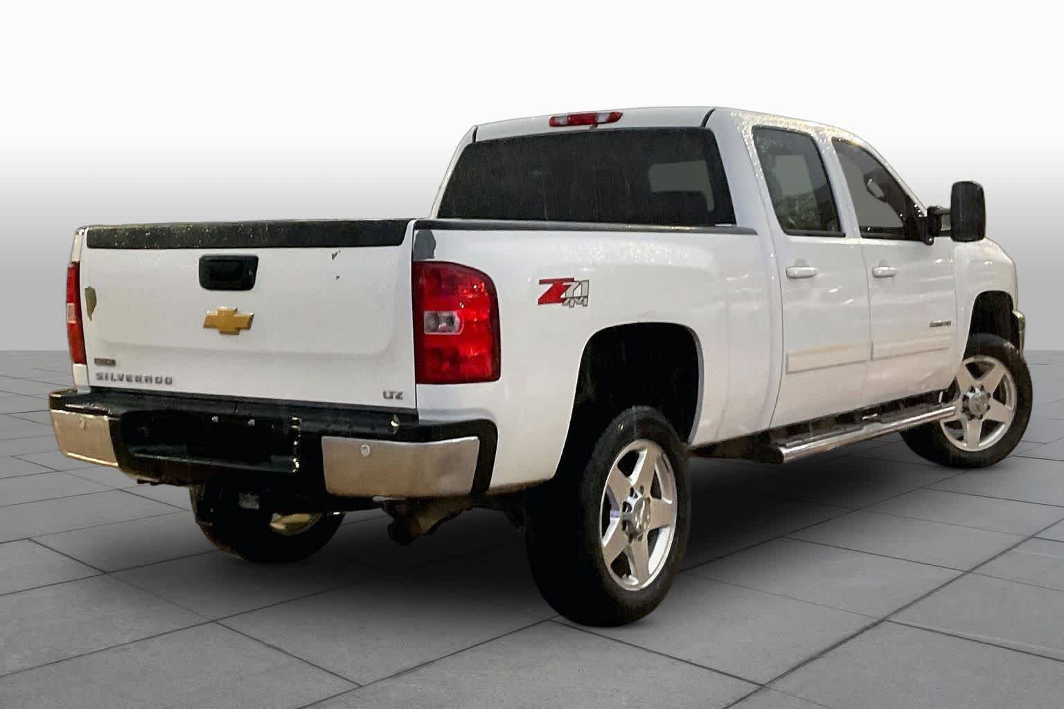 Used 2012 Chevrolet Silverado 2500 LTZ w/ LTZ Plus Package AWD/4WD image 13