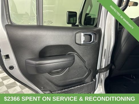 Used 2023 Jeep Wrangler Unlimited w/ Convenience Group AWD/4WD image 11