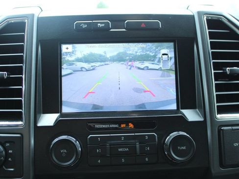 Used 2016 Ford F150 XLT w/ Equipment Group 302A Luxury AWD/4WD image 18