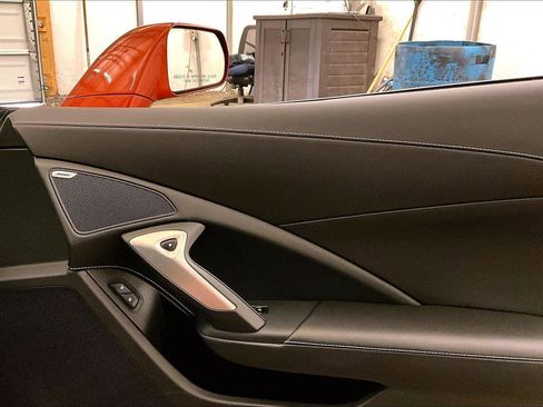 Used 2015 Chevrolet Corvette Z51 1LT w/ Battery Protection Package image 23