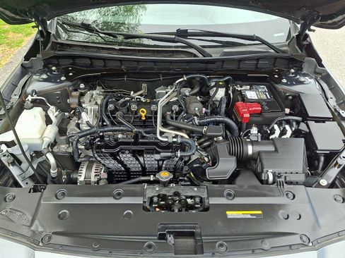 Used 2024 Nissan Altima 2.5 SV image 28