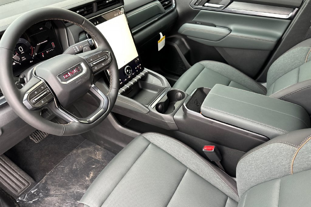 New 2026 GMC Terrain AT4 AWD/4WD image 12