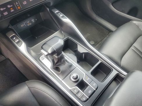 Used 2024 Kia Sorento S FWD image 26