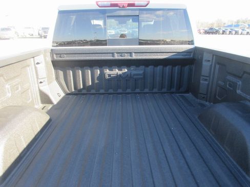 New 2026 GMC Sierra 1500 Denali w/ Denali Reserve Package image 7