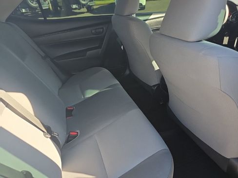 Used 2019 Toyota Corolla L image 10