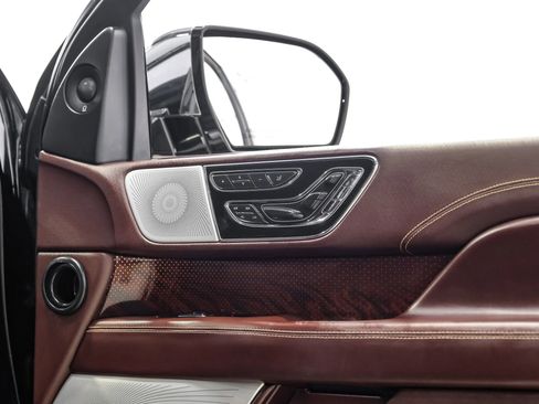 Used 2018 Lincoln Navigator Black Label w/ Cargo Package AWD/4WD image 64