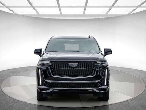 Used 2023 Cadillac Escalade V AWD/4WD image 6