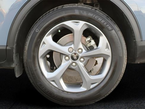 Used 2025 Ford Escape ST-Line image 9