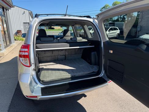 Used 2010 Toyota RAV4 2WD image 4