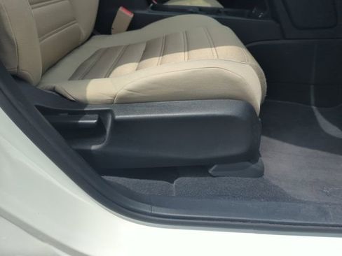 Certified 2022 Honda CR-V EX image 37