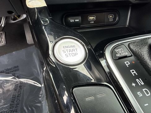 Used 2024 Kia Soul EX w/ Option Group 015 FWD image 35