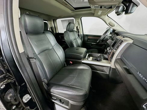 Certified 2018 RAM 1500 Laramie w/ Convenience Group AWD/4WD image 40