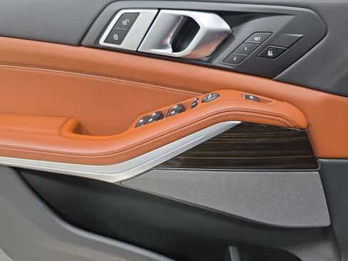 Certified 2024 BMW X5 xDrive40i w/ Executive Package image 25