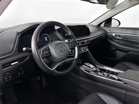 Used 2022 Hyundai Sonata Limited w/ Cargo Package image 3