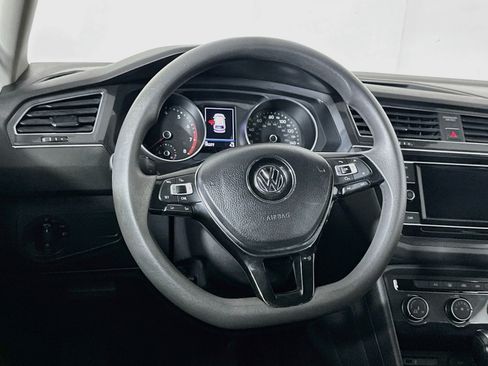Used 2018 Volkswagen Tiguan S FWD image 18
