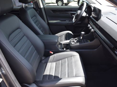 Used 2025 Honda CR-V EX-L image 14